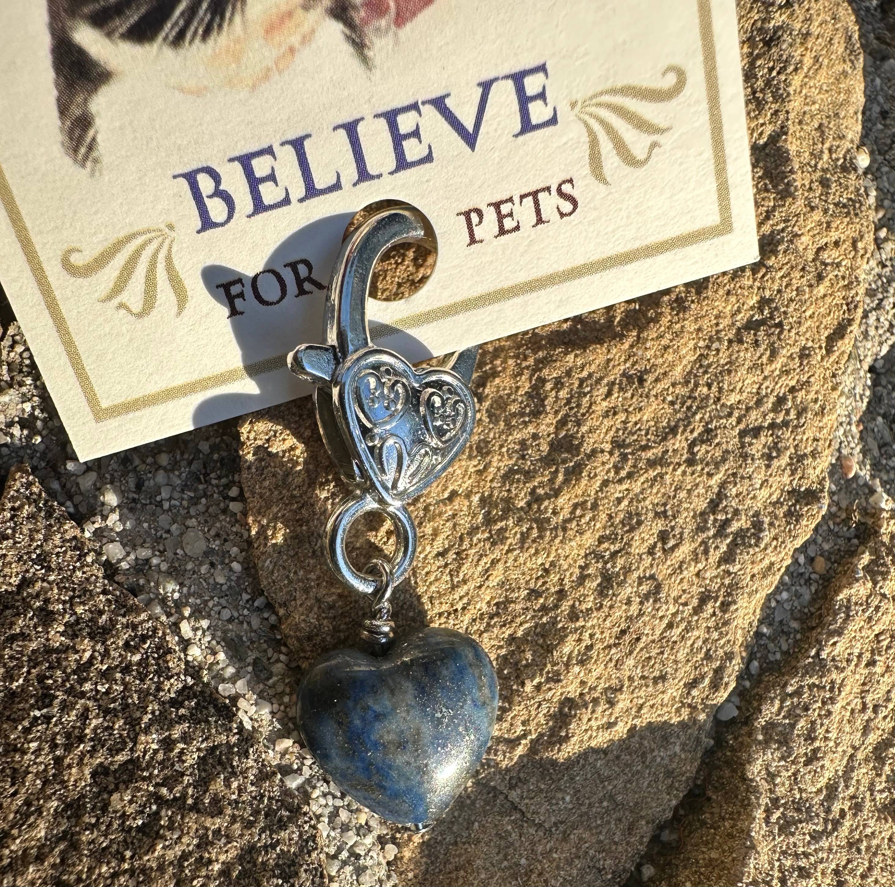 Lapis Lazuli Heart Pet Collar Charm – Blue Natural Stone Pet Accessory for Dogs & Cats
