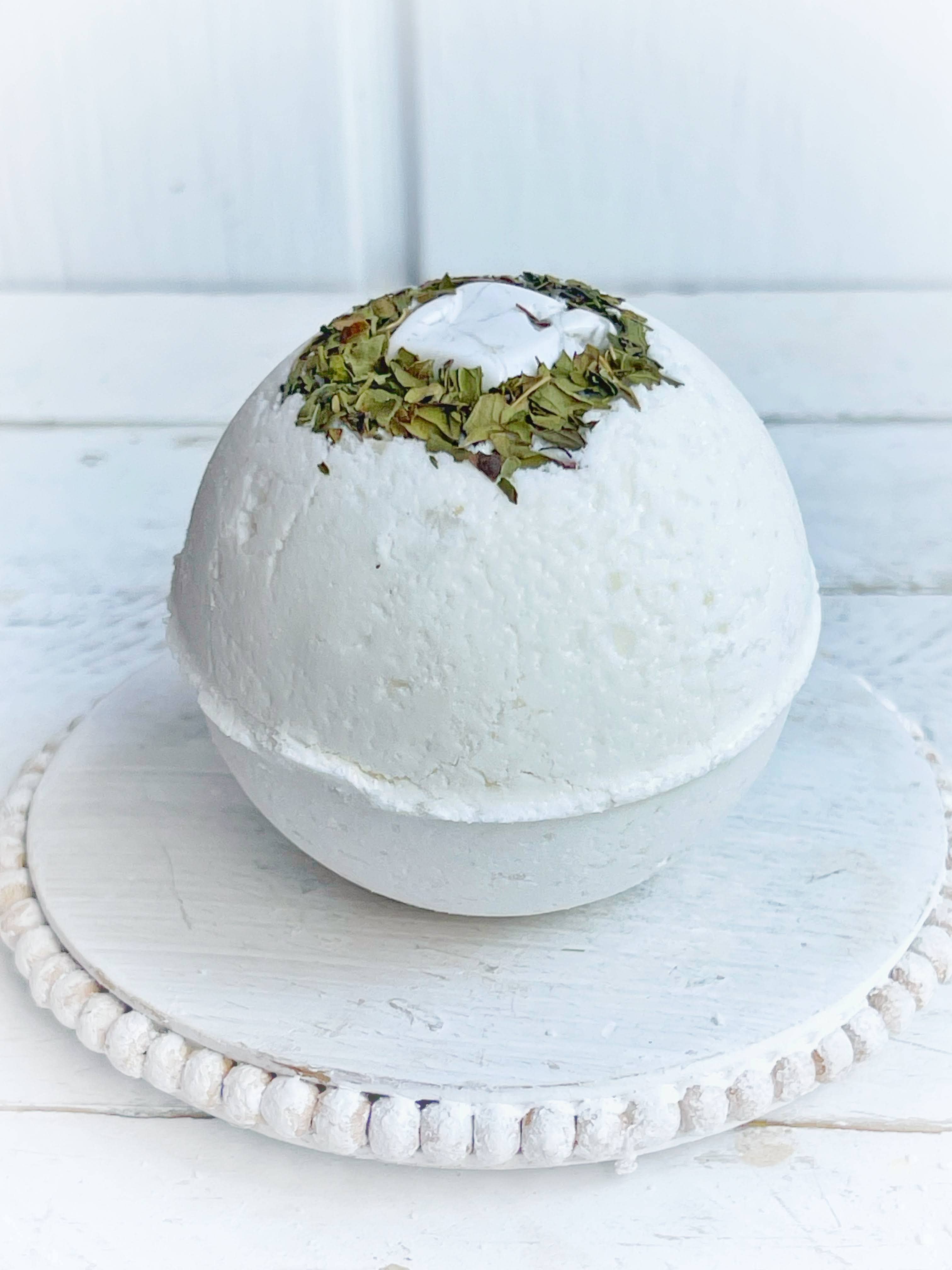 Mini Howlite & Peppermint Bath Bomb with Hemp Seed Oil | Handmade Dye-Free Bath Fizzy