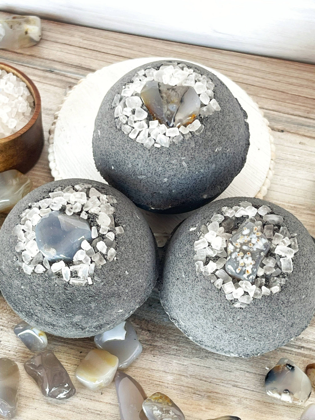 Activated Charcoal Bath Bomb with Agate & Sea Salt | Handmade Dye-Free Bath Fizzy